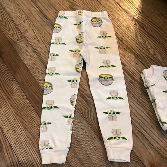 HA Star Wars Yoda pjs size 100cm/ 4 EUC - Picture 7 of 10